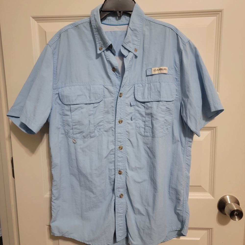 Magellan Outdoors Men's Light Blue Casual Button Down Shirt